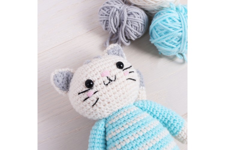 Cat Amigurumi Crochet Kit
