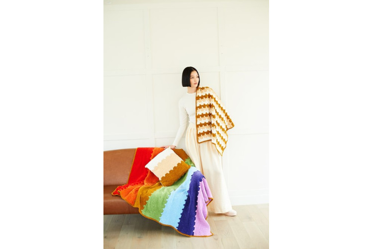 Cushion Cover/Throw Pattern DK 10079