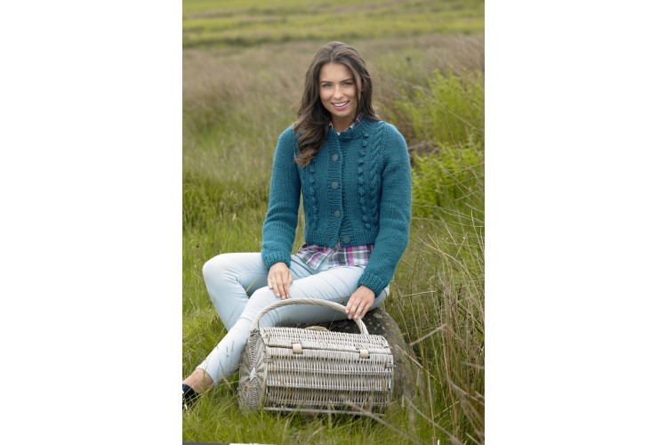 Ladies Cardigan Pattern Chunky 9048