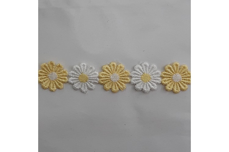 Lemon & White Daisy Trim 25mm